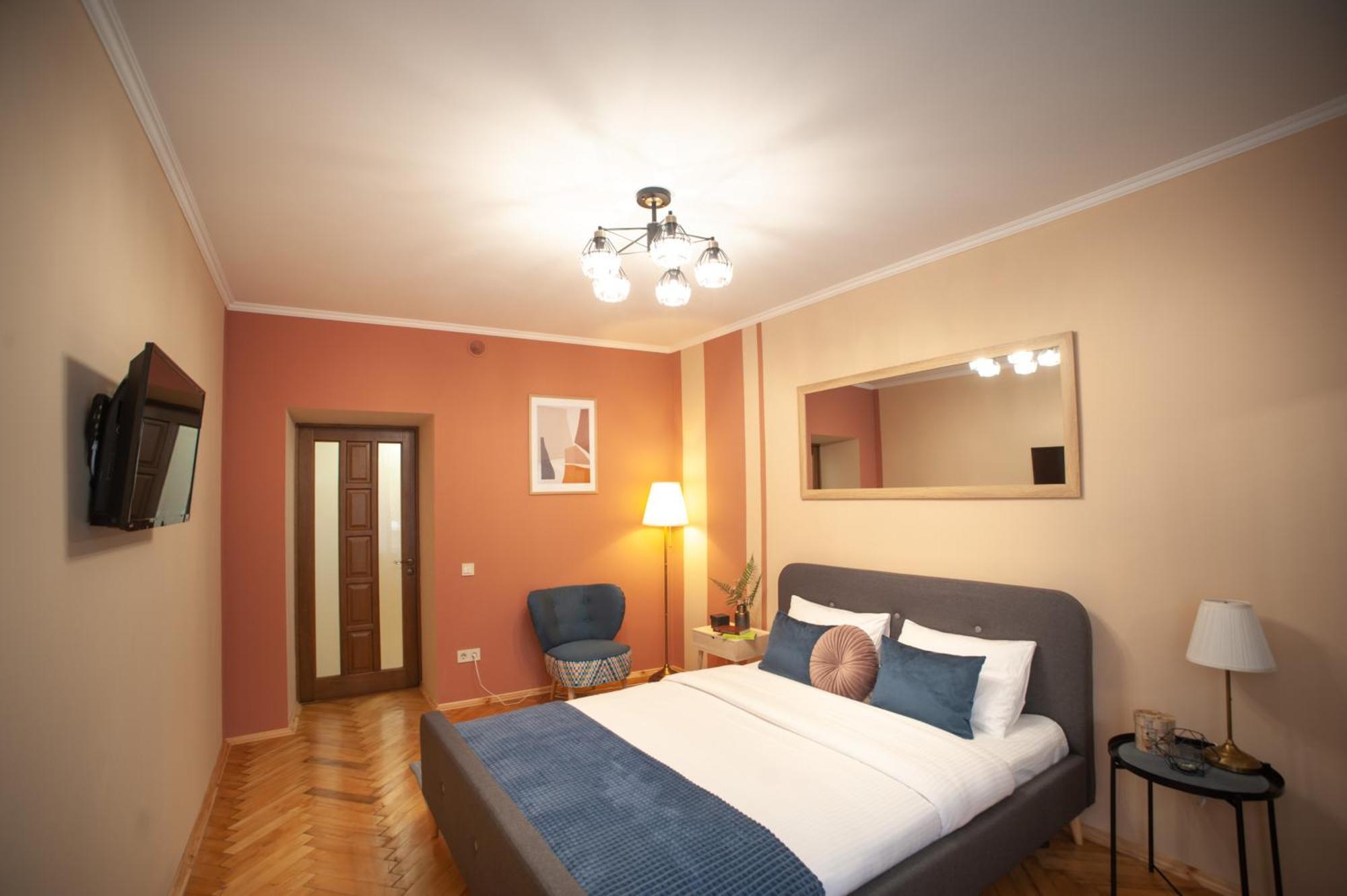 Romantic Suite, 3Mins To Rynok Square Лвив Екстериор снимка
